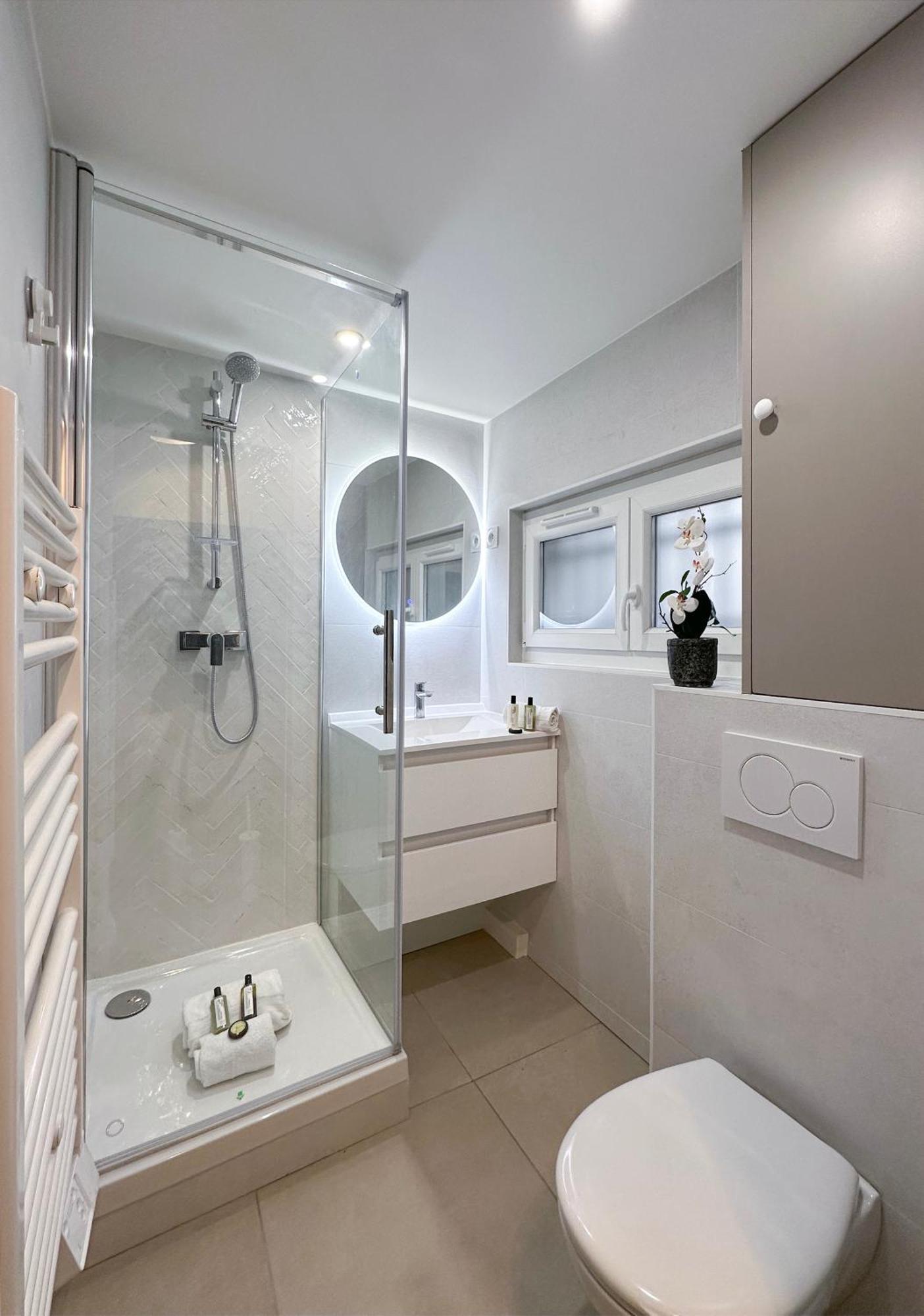 Brand New Near La Madeleine ! Appartement